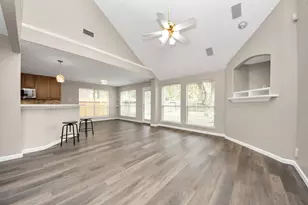 1802 Whispering Forest Dr, Houston, TX 77339 - Photo 11