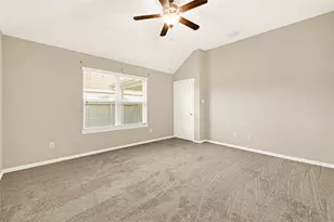 2762 Donellan Dr, Houston, TX 77088 - Photo 19