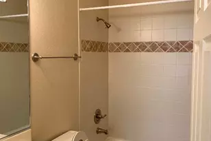 2210 Bellefontaine St, Houston, TX 77030 - Photo 13