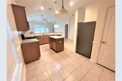 3010 Calvert Crossing Court, Katy, TX 77449 - Photo 9