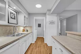 6469 Olympia Dr, Houston, TX 77057 - Photo 15