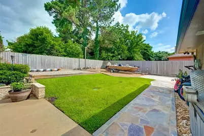 9820 W Shore Drive, Willis, TX 77318 - Photo 11