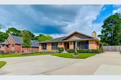 9820 W Shore Drive, Willis, TX 77318 - Photo 3