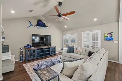 9820 W Shore Drive, Willis, TX 77318 - Photo 15