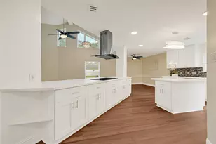 14103 Cherry Mound Rd, Houston, TX 77077 - Photo 9