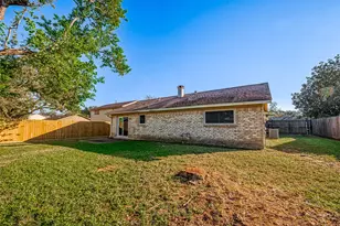 610 Bienville Ln, Houston, TX 77015 - Photo 23