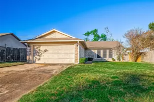 610 Bienville Ln, Houston, TX 77015 - Photo 3