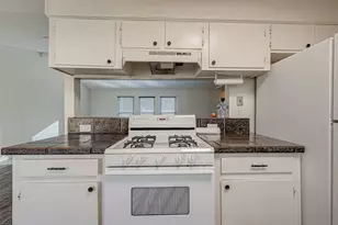 610 Bienville Ln, Houston, TX 77015 - Photo 9