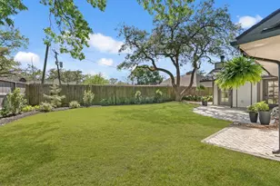 7525 Middlewood St, Houston, TX 77063 - Photo 5