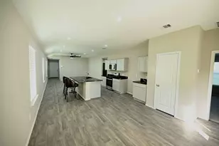 24211 Foxdale Bay Ct, Spring, TX 77373 - Photo 9