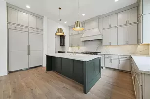 25 Wentworth Gate Path, Houston, TX 77027 - Photo 1