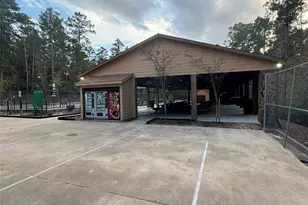 26680 Pools Creek Dr, Huntsville, TX 77320 - Photo 17