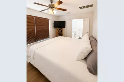 1216 Cliffview Drive, Spicewood, TX 78669 - Photo 27