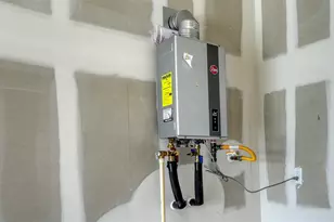 399 Magnolia St, Richwood, TX 77566 - Photo 15