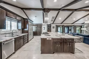 3119 Broadmoor Dr, Sugar Land, TX 77478 - Photo 13