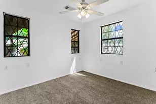 304 Sunrise Dr, Livingston, TX 77351 - Photo 19