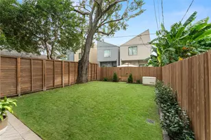 836 E 24th St, Houston, TX 77009 - Photo 3