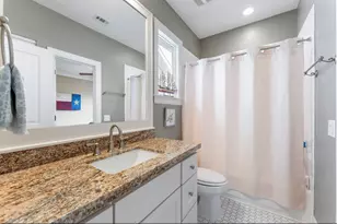 836 E 24th St, Houston, TX 77009 - Photo 33