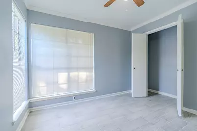 4218 E Terrace Creek Circle, Houston, TX 77014 - Photo 13