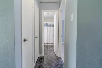 4218 E Terrace Creek Circle, Houston, TX 77014 - Photo 9