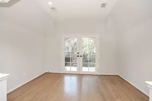 58 E Bend Ln, Houston, TX 77007 - Photo 21