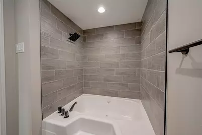 14736 Perthshire Road #F, Houston, TX 77079 - Photo 17