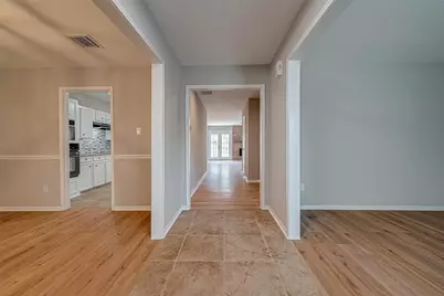 14736 Perthshire Road #F, Houston, TX 77079 - Photo 3