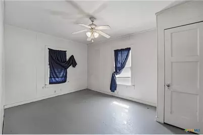 226 & 230 Thornton Street, Gonzales, TX 78629 - Photo 17