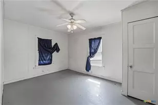 226 & 230 Thornton St, Gonzales, TX 78629 - Photo 17