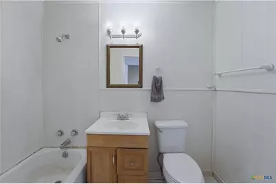 226 & 230 Thornton Street, Gonzales, TX 78629 - Photo 19