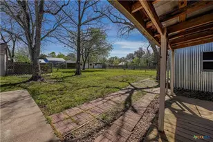 226 & 230 Thornton St, Gonzales, TX 78629 - Photo 13