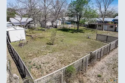 226 & 230 Thornton Street, Gonzales, TX 78629 - Photo 11