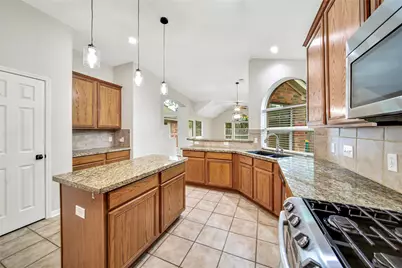 14526 Red Tailed Hawk Lane, Houston, TX 77044 - Photo 15