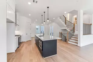 806 Fisher St, Houston, TX 77018 - Photo 7