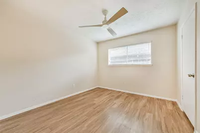 2230 E Clare Street, Deer Park, TX 77536 - Photo 17