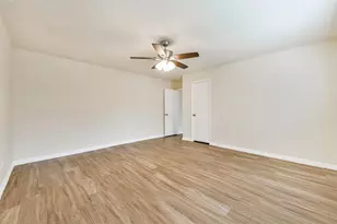 2230 E Clare St, Deer Park, TX 77536 - Photo 13