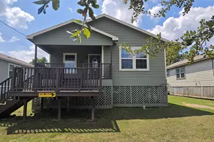 722 E Columbus Dr, Wharton, TX 77488 - Photo 1