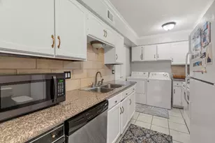 355 N Post Oak Ln, Houston, TX 77024 - Photo 15