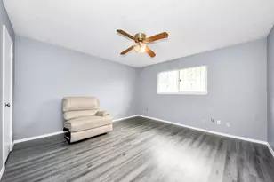 2638 S Camden Pkwy, Houston, TX 77067 - Photo 19