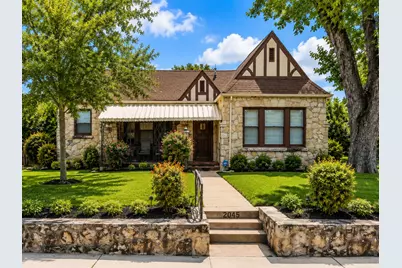 2045 W Magnolia Avenue, San Antonio, TX 78201 - Photo 1