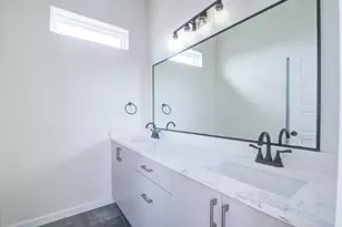 4025 Avenue M, Galveston, TX 77550 - Photo 35
