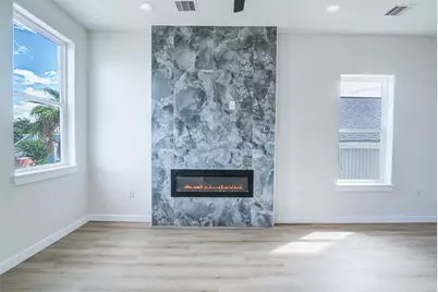 4025 Avenue M, Galveston, TX 77550 - Photo 15