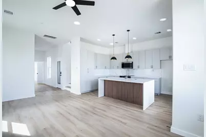 4025 Avenue M, Galveston, TX 77550 - Photo 17