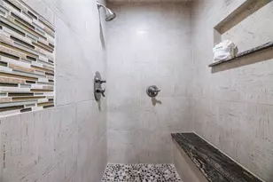 845 Holly Ridge Dr, Houston, TX 77024 - Photo 5