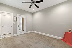 808 Paige St, Houston, TX 77003 - Photo 17