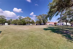 203 S 6th St, Highlands, TX 77562 - Photo 13