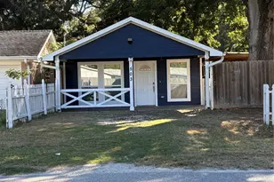 503 S Jack St, Alvin, TX 77511 - Photo 1