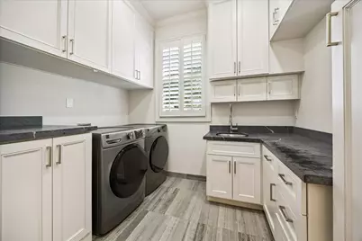 1020 River Glynn Drive, Houston, TX 77063 - Photo 37