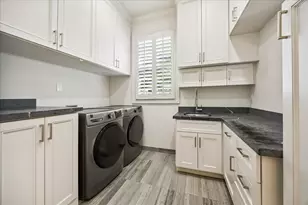 1020 River Glynn Dr, Houston, TX 77063 - Photo 37