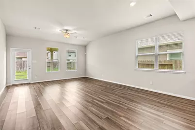 7219 Melrose Lane, Rosharon, TX 77583 - Photo 9